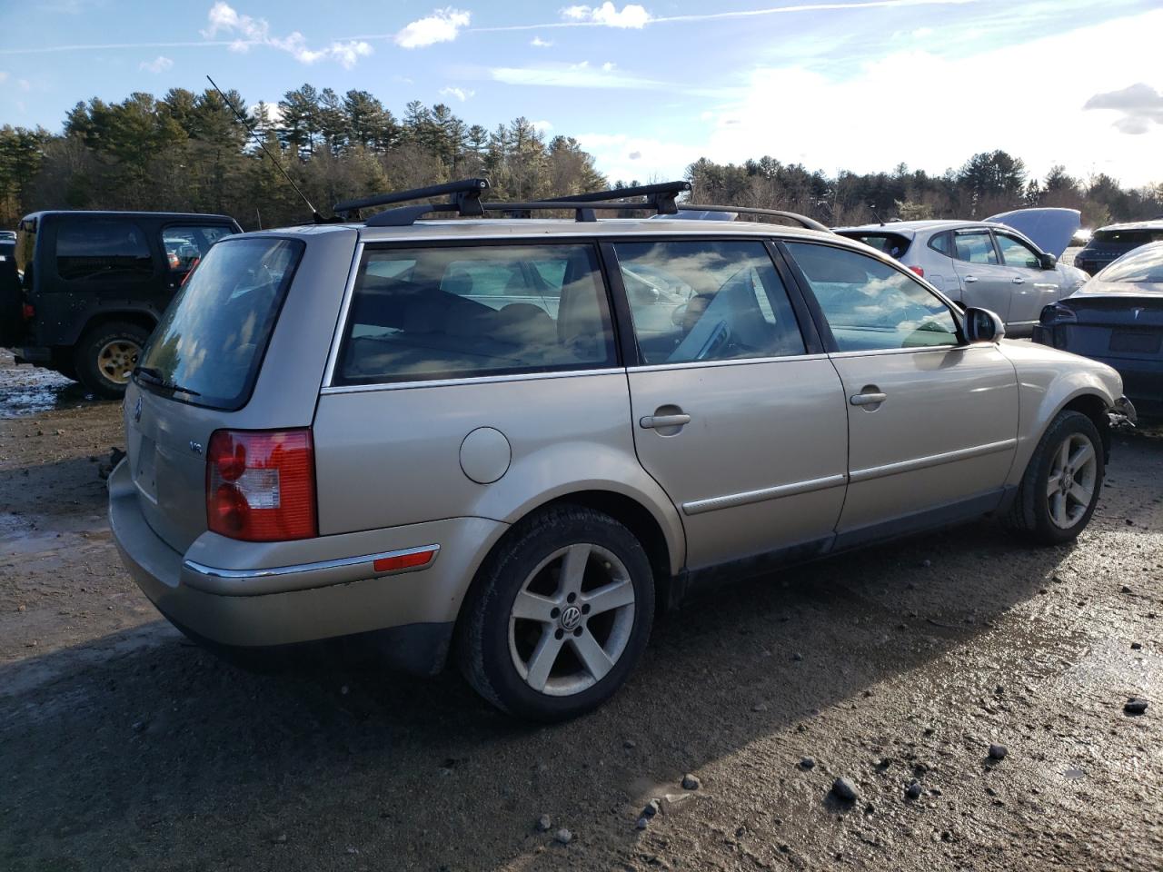 2004 Volkswagen Passat - Image 3