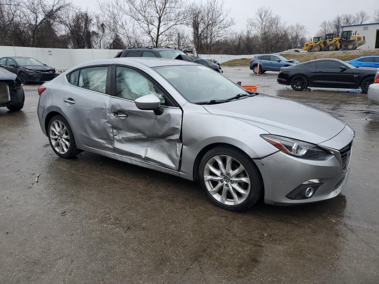 2014 Mazda 3 - Image 4