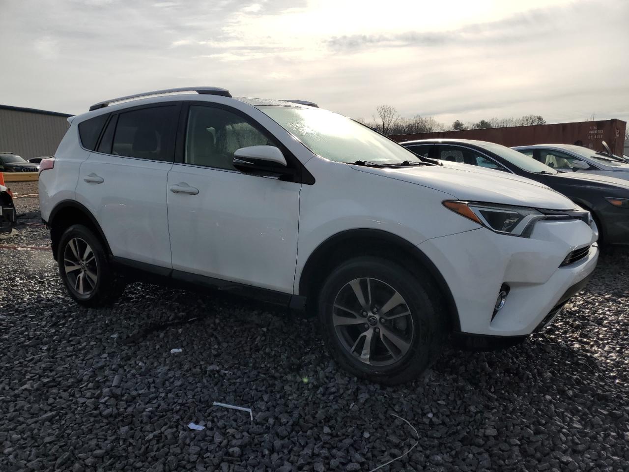 2016 Toyota RAV 4 - Image 4