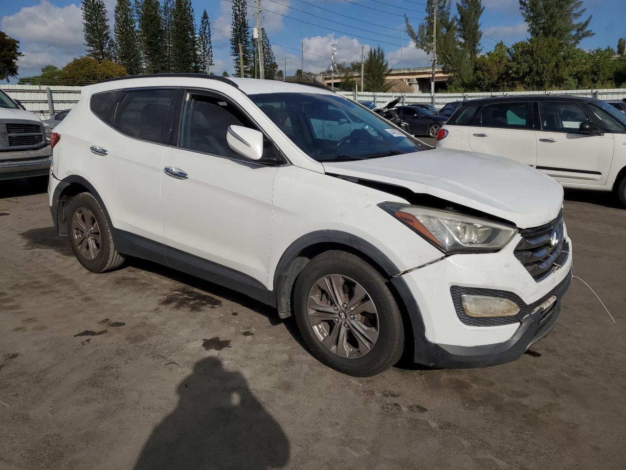 2013 Hyundai Santa Fe - Image 4