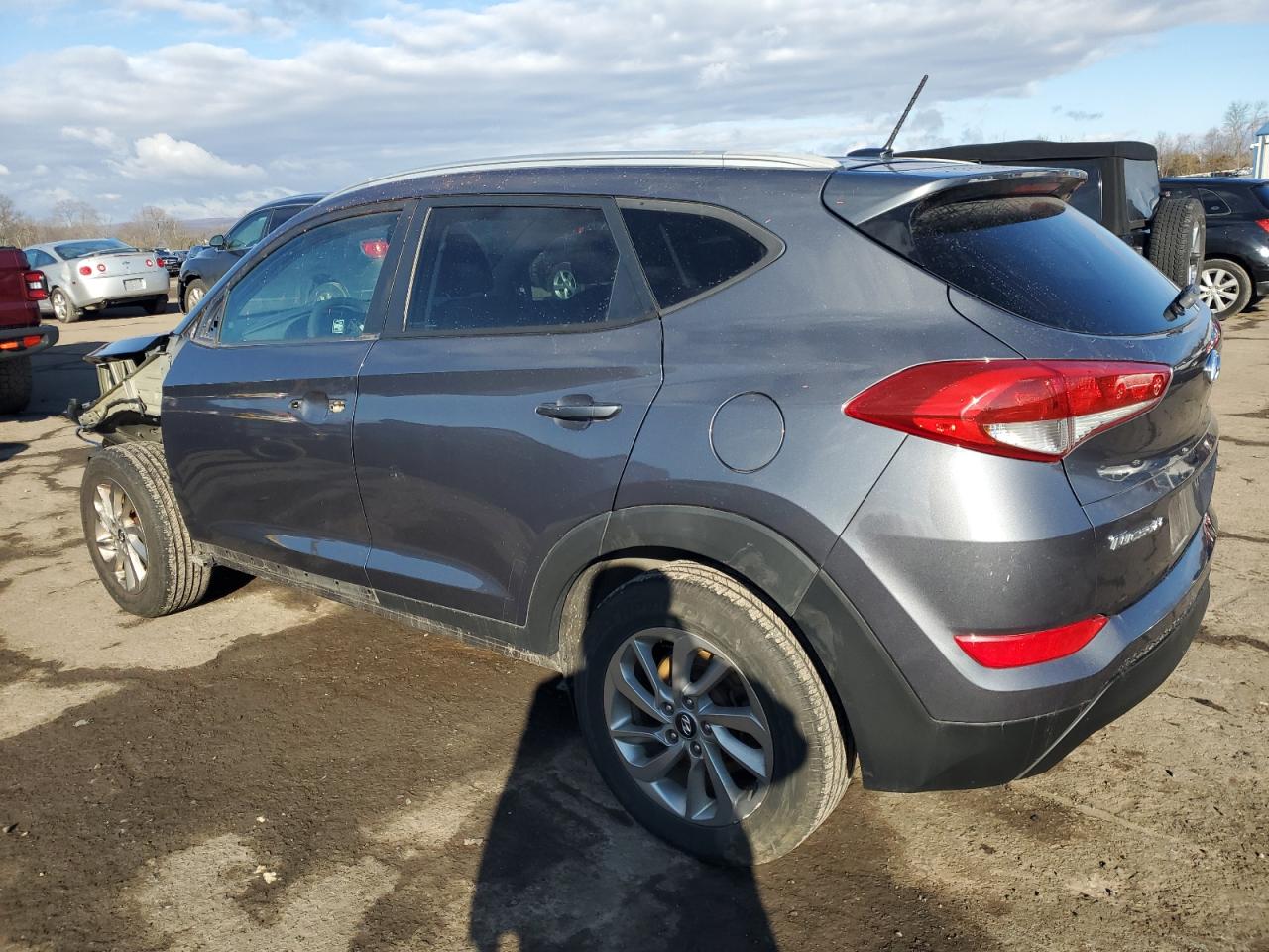 2017 Hyundai Tucson - Image 2