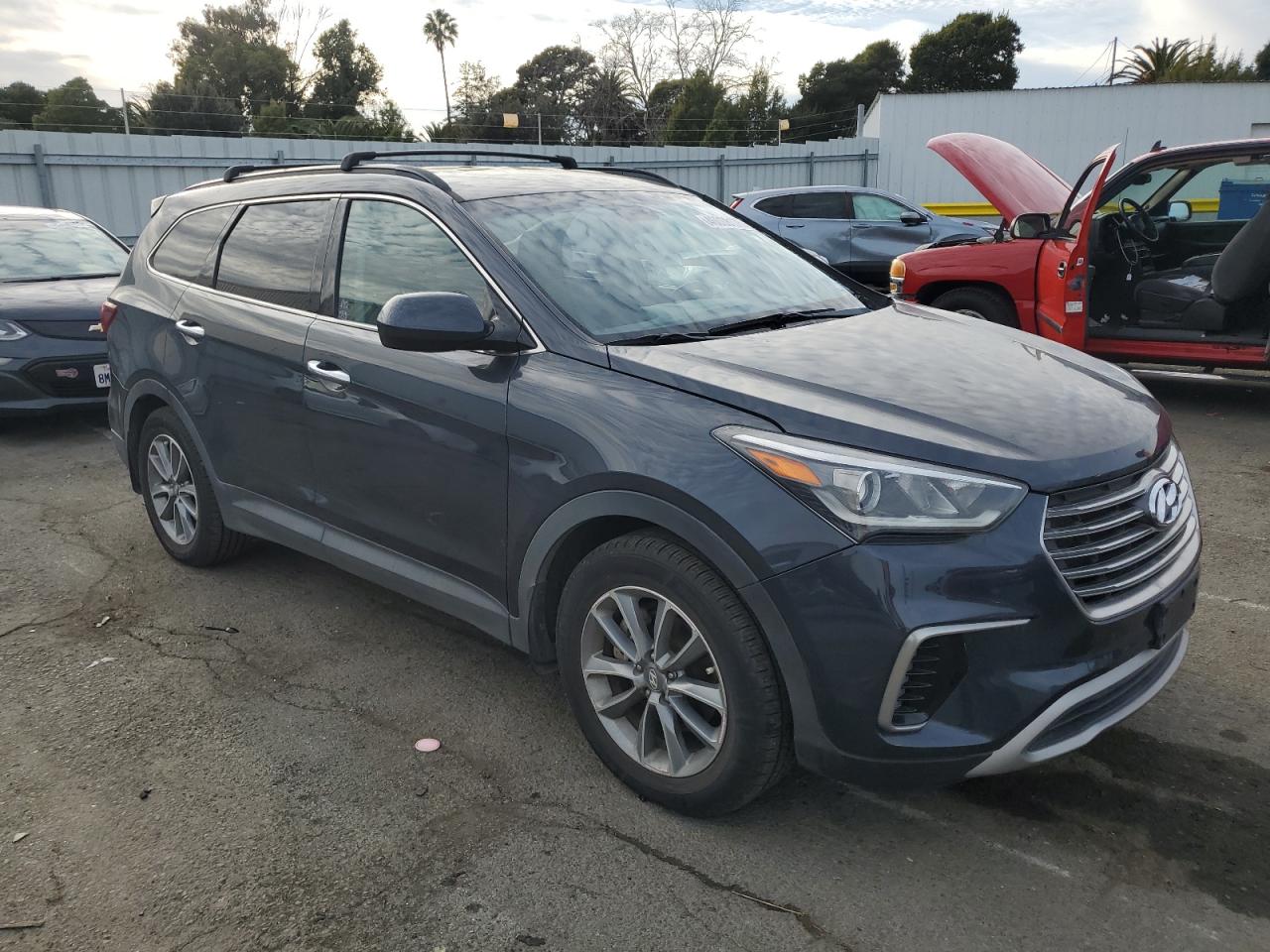 2017 Hyundai Santa Fe - Image 4