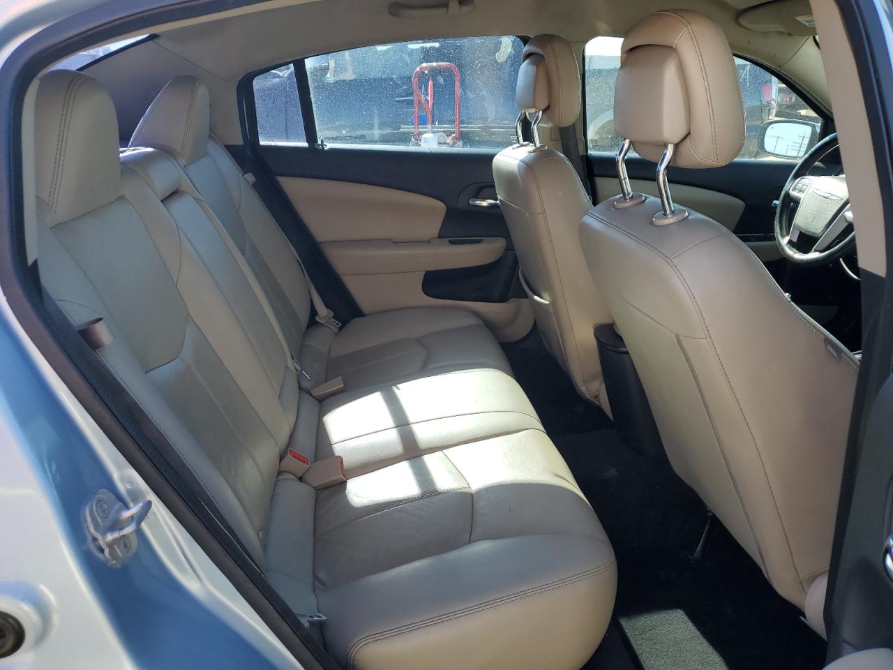 2012 Chrysler 200 - Image 10