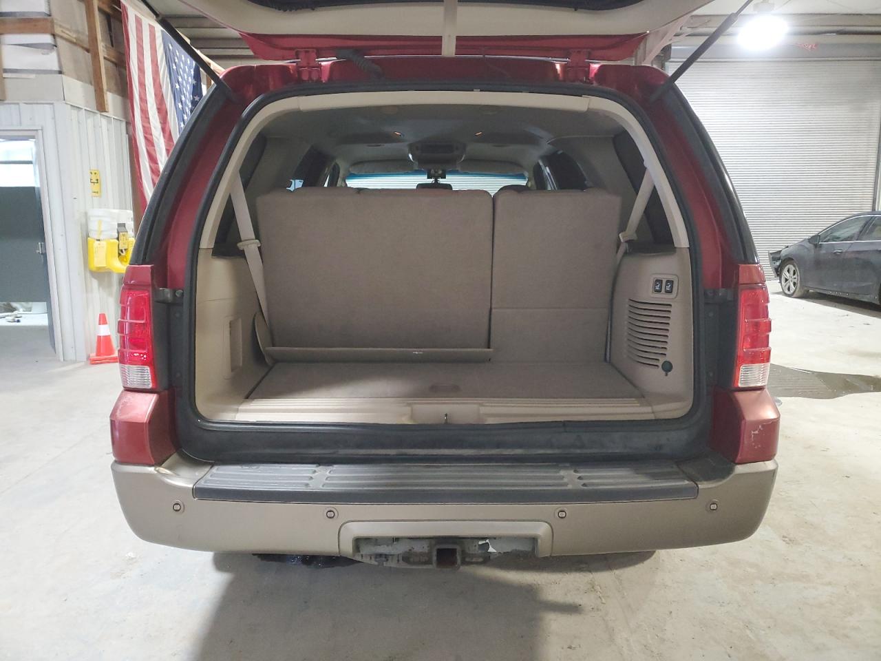 2004 Ford Expedition - Image 6
