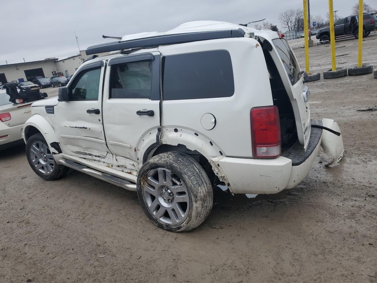 2007 Dodge Nitro - Image 2
