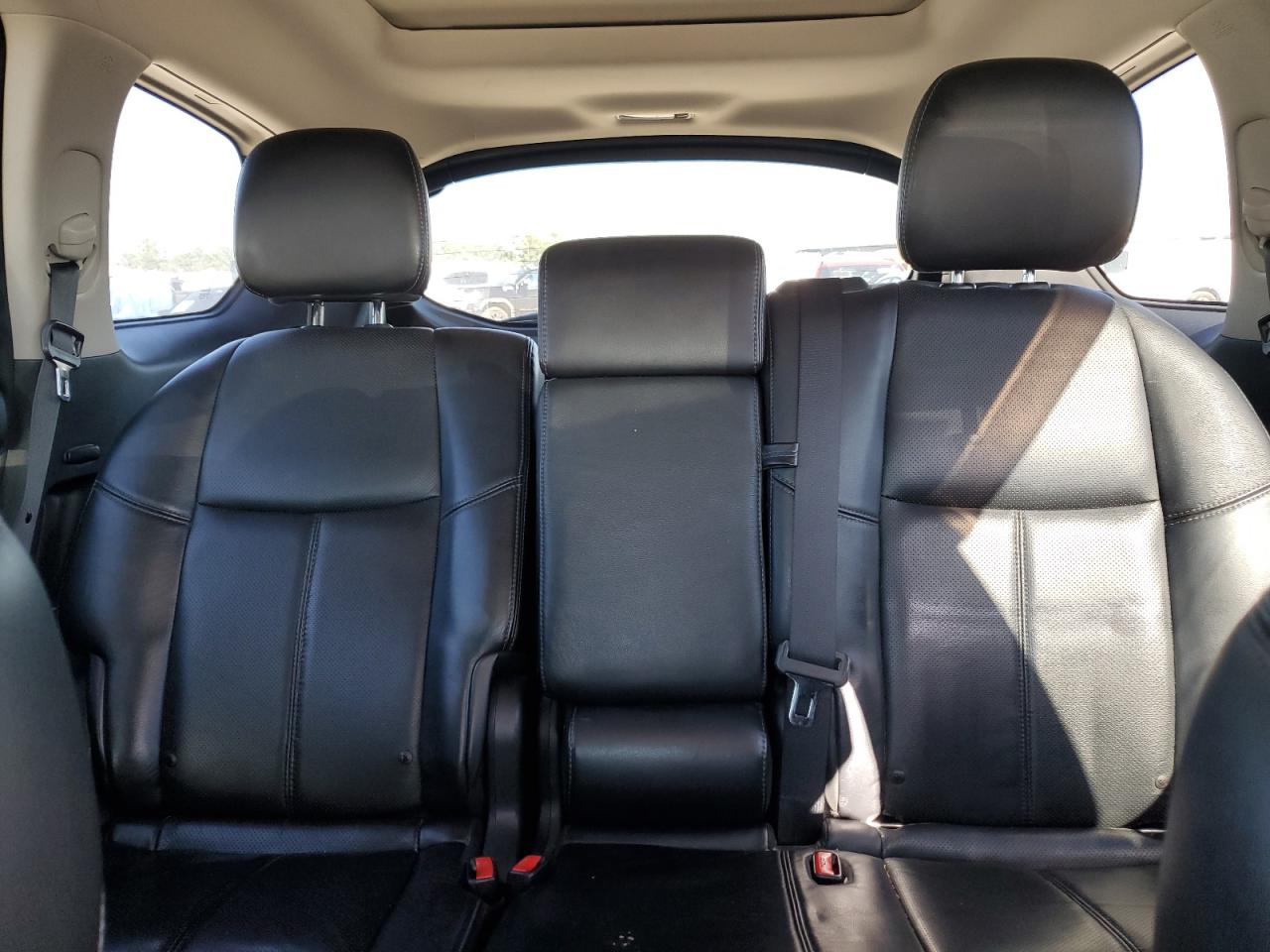 2013 Nissan Pathfinder - Image 10
