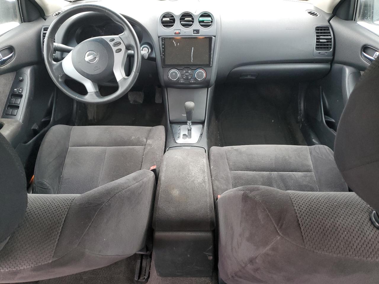 2009 Nissan Altima - Image 8