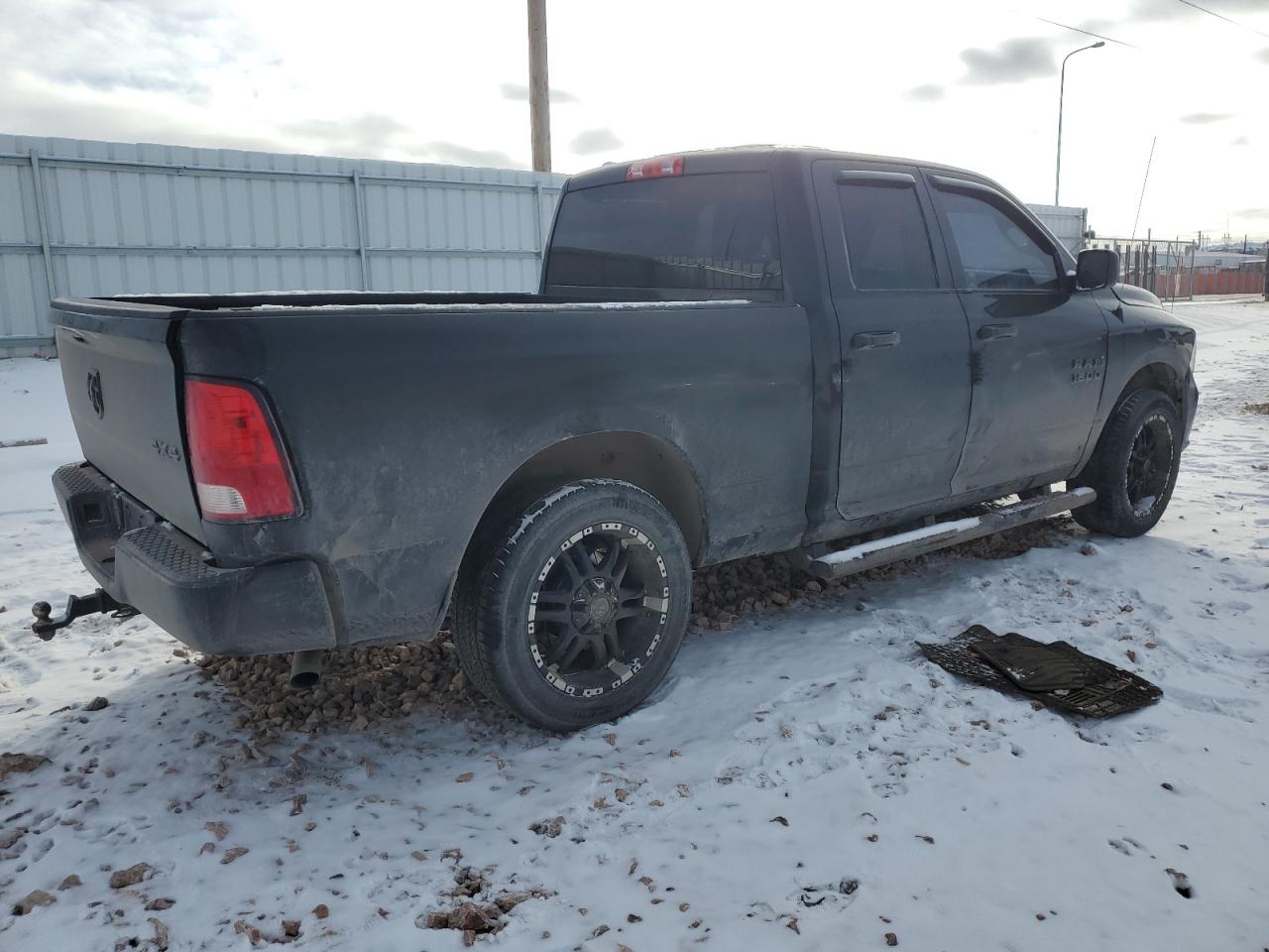 2016 RAM 1500 - Image 3
