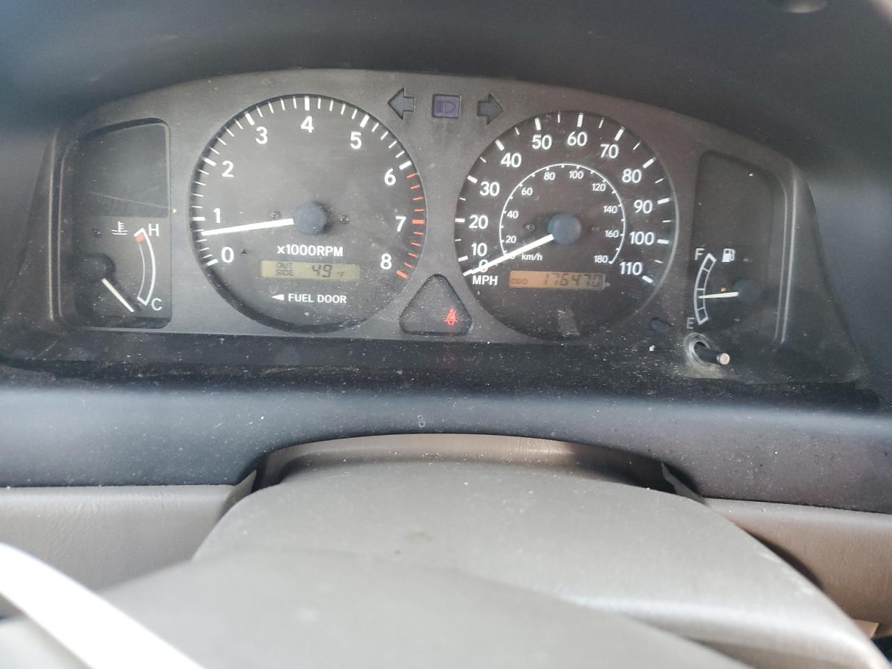 2002 Toyota Corolla - Image 9