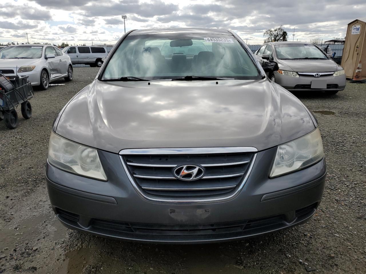 2009 Hyundai Sonata - Image 5