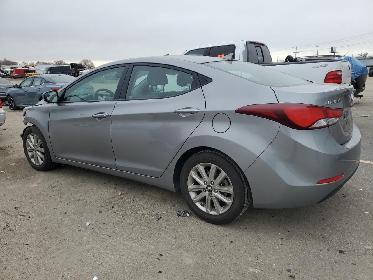 2014 Hyundai Elantra - Image 2