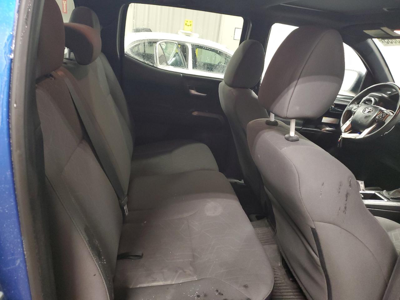2016 Toyota Tacoma - Image 10