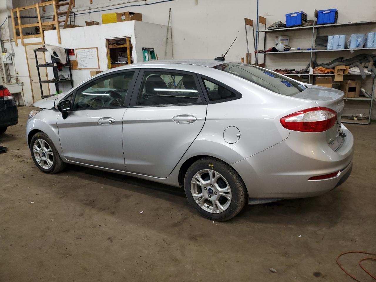 2015 Ford Fiesta - Image 2