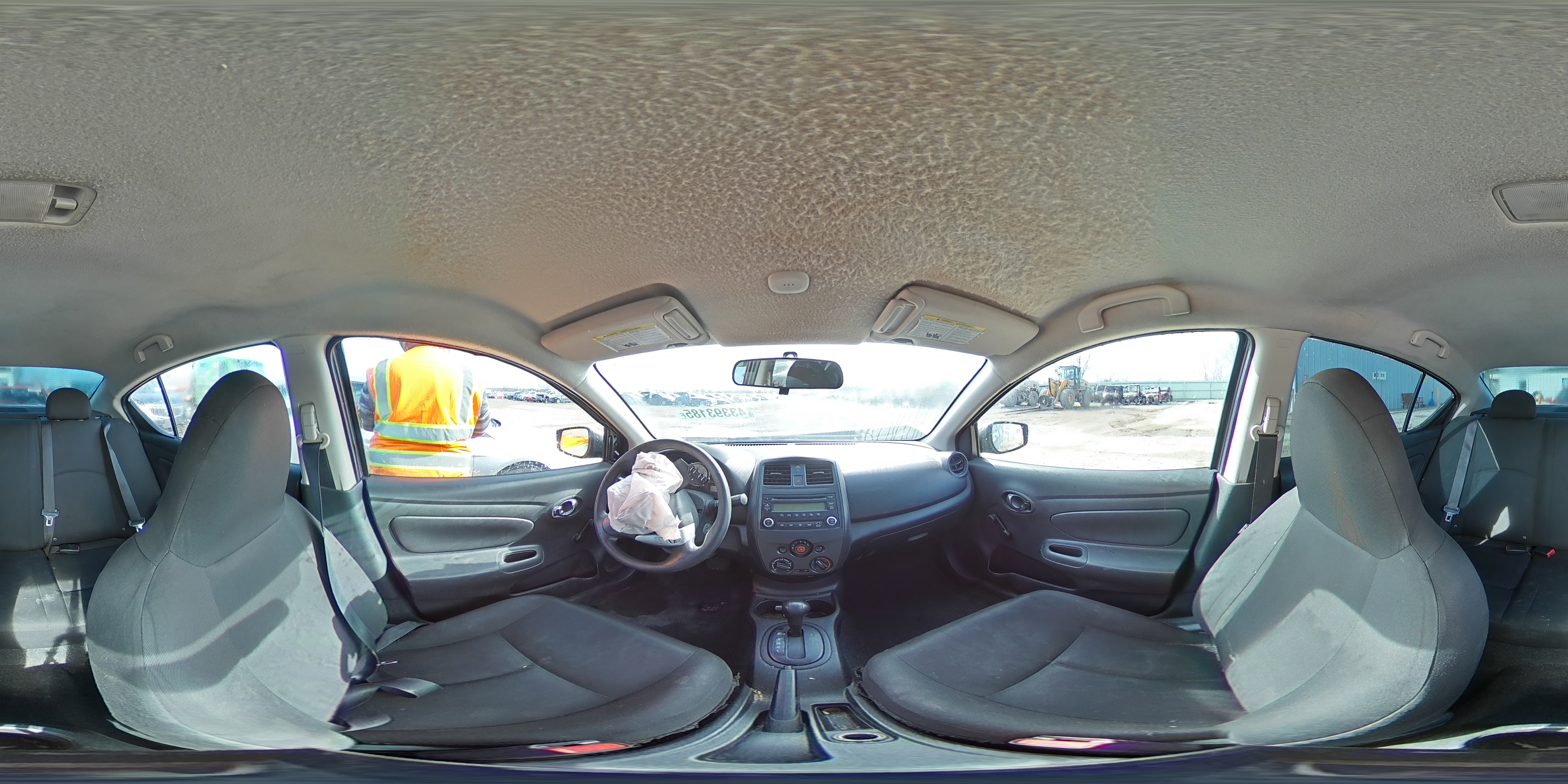 2016 Nissan Versa - Image 14