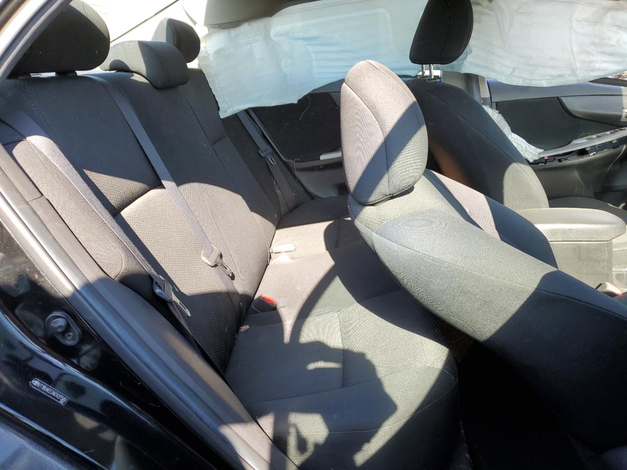 2010 Toyota Corolla - Image 11