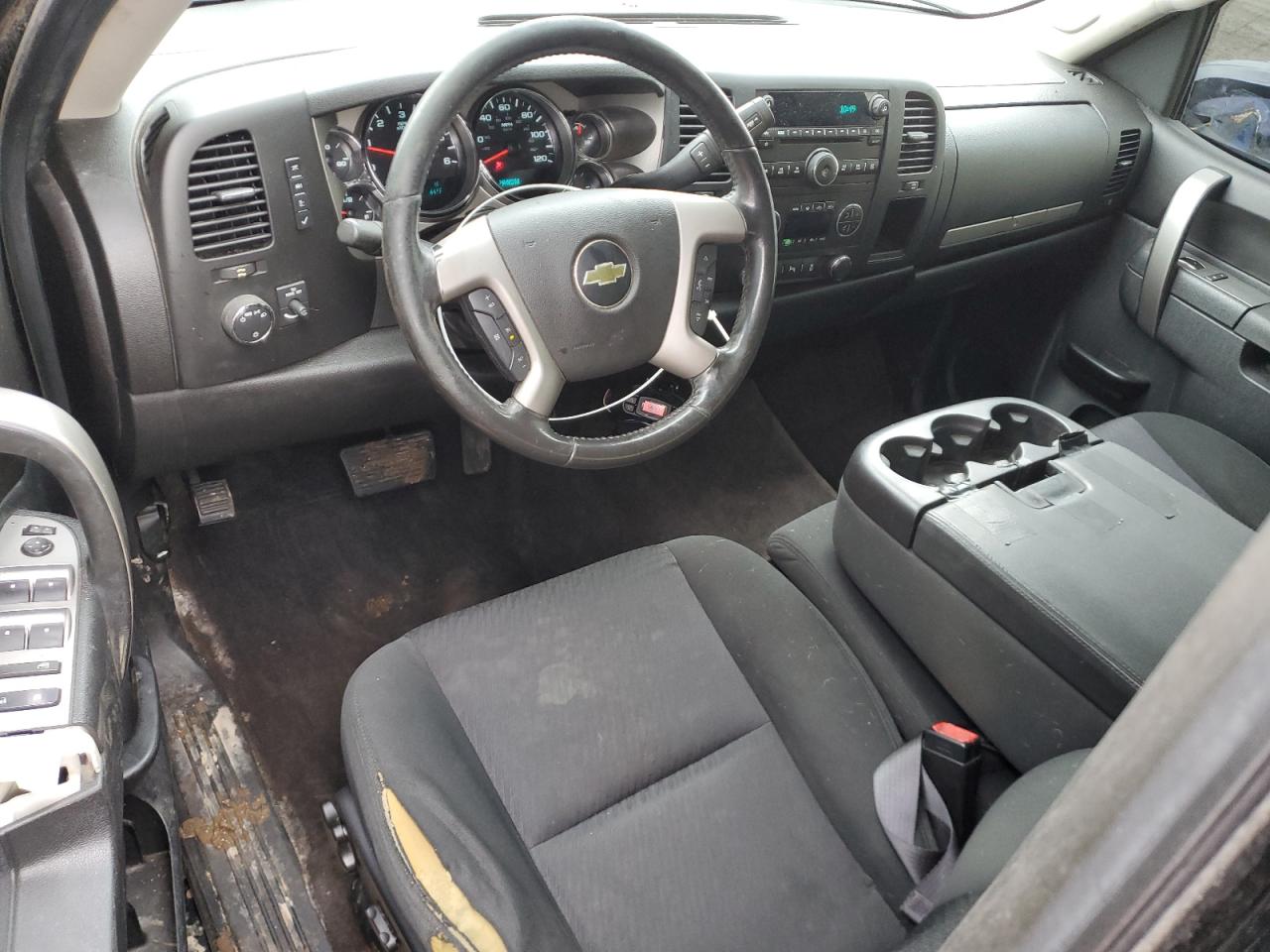 2013 Chevrolet Silverado - Image 8