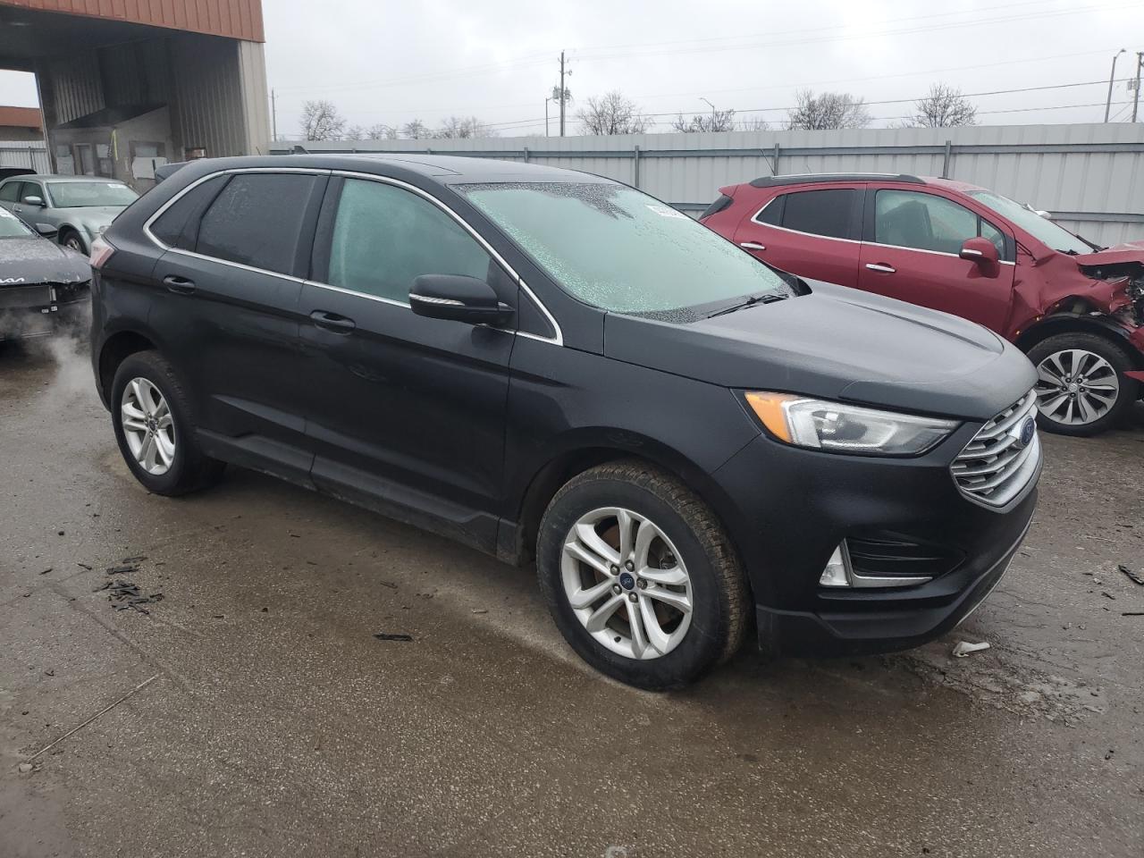 2019 Ford Edge - Image 4
