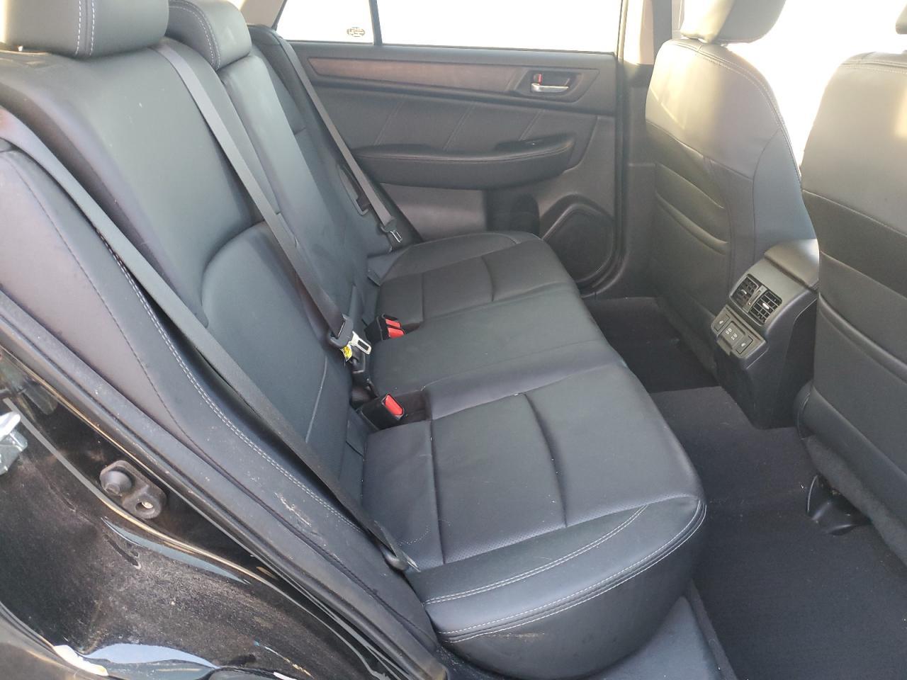 2019 Subaru Outback - Image 11