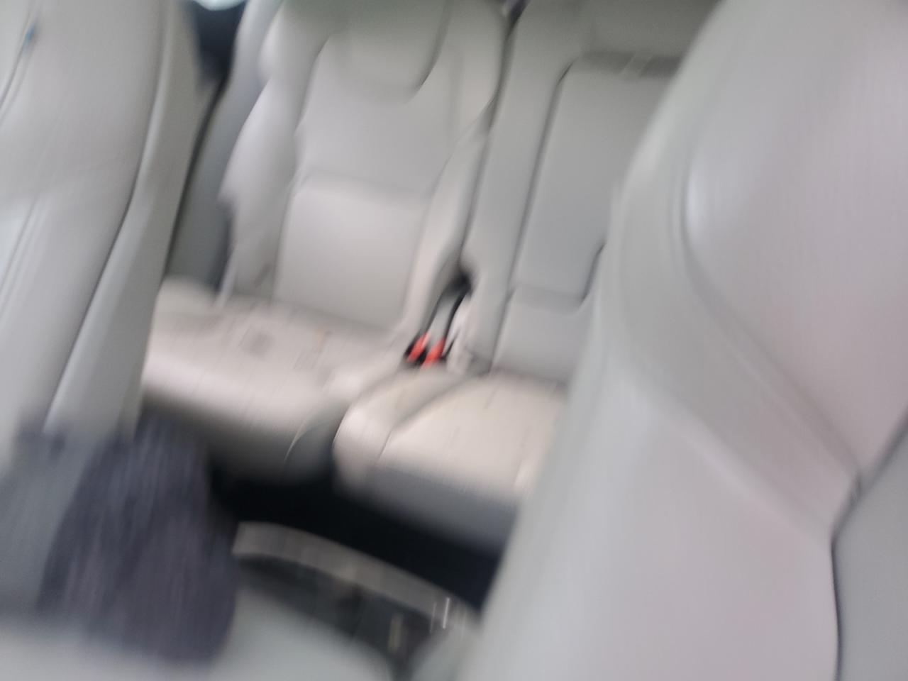 2021 Volvo XC90 - Image 10