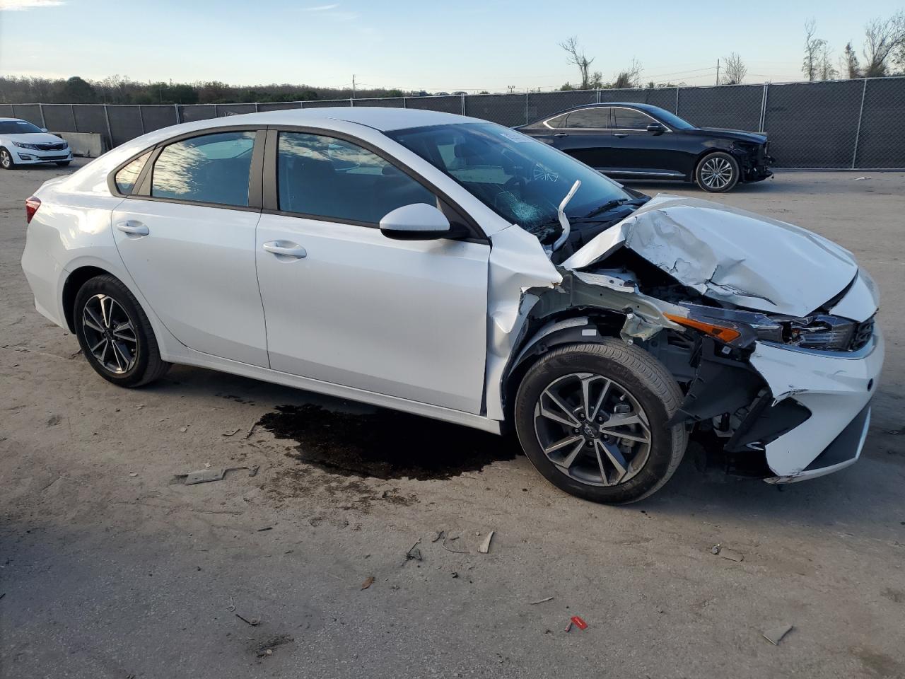 2023 Kia Forte - Image 4
