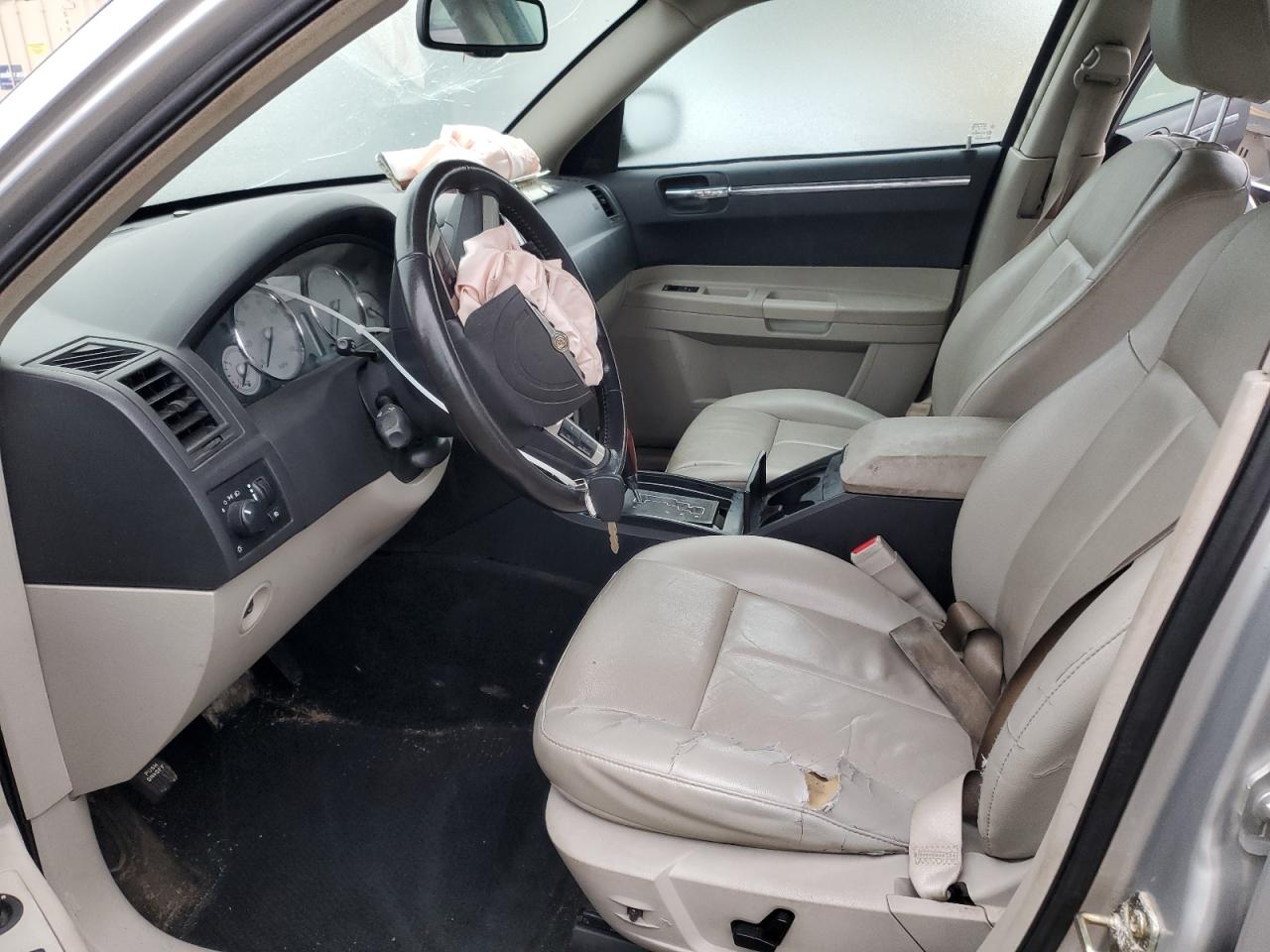 2007 Chrysler 300 - Image 7