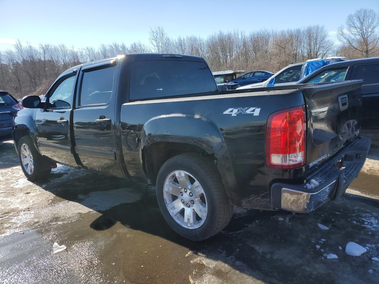 2009 GMC Sierra - Image 2