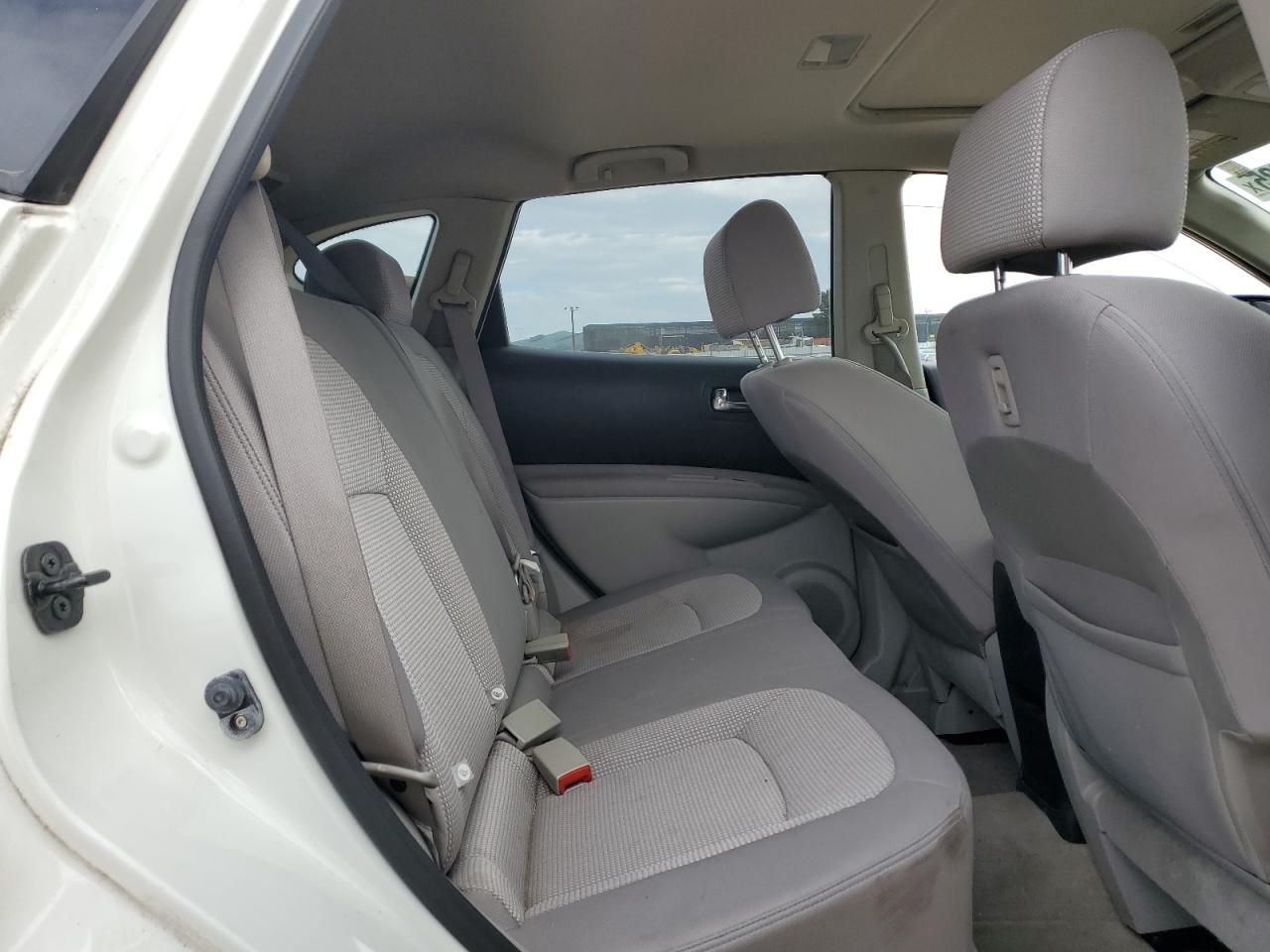 2009 Nissan Rogue - Image 11