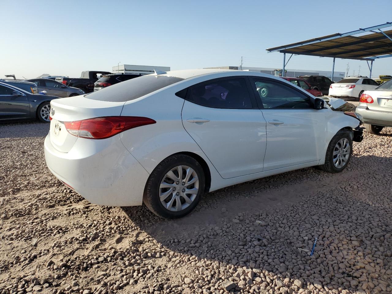 2012 Hyundai Elantra - Image 3