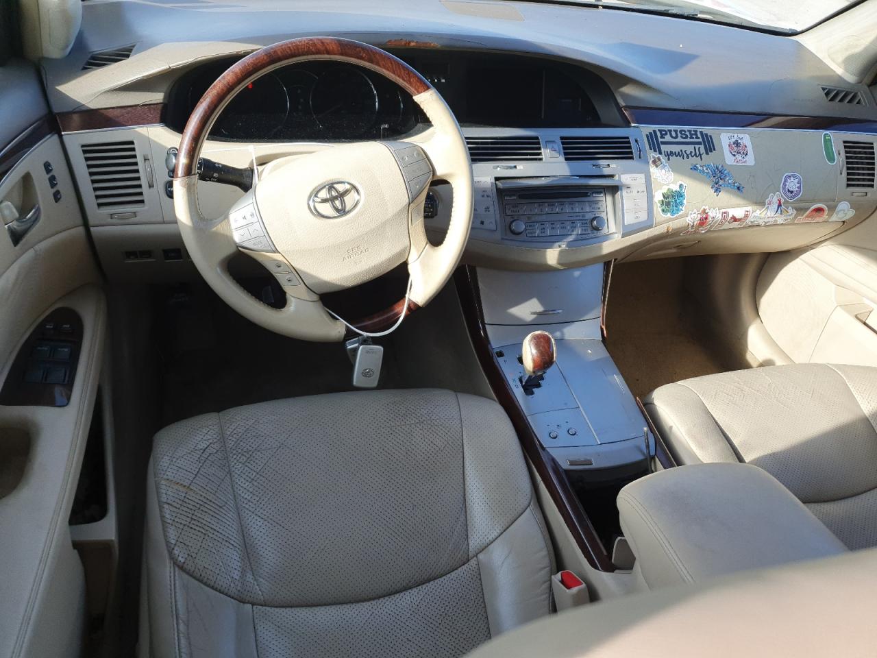 2008 Toyota Avalon - Image 8