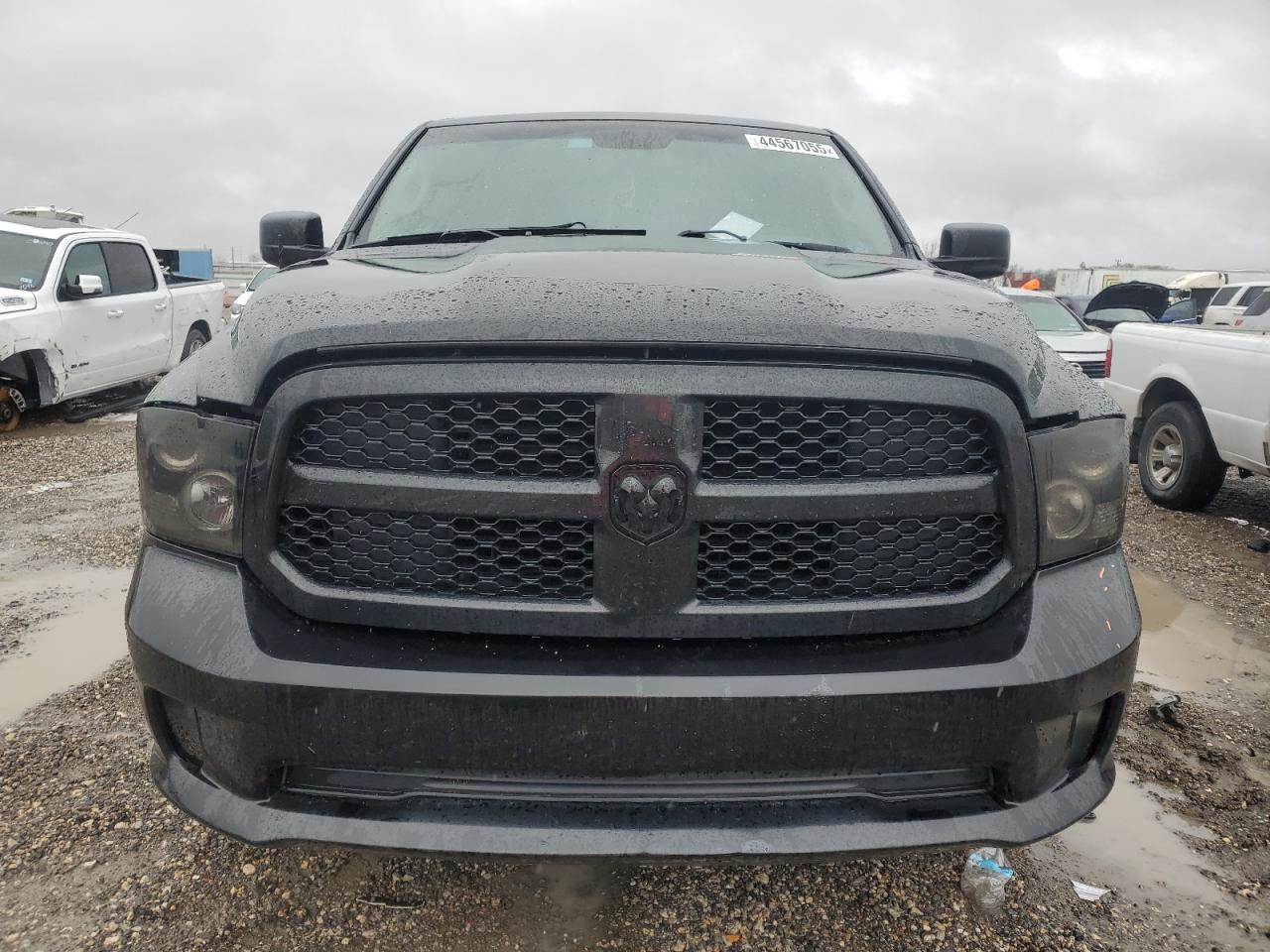 2016 RAM 1500 - Image 5