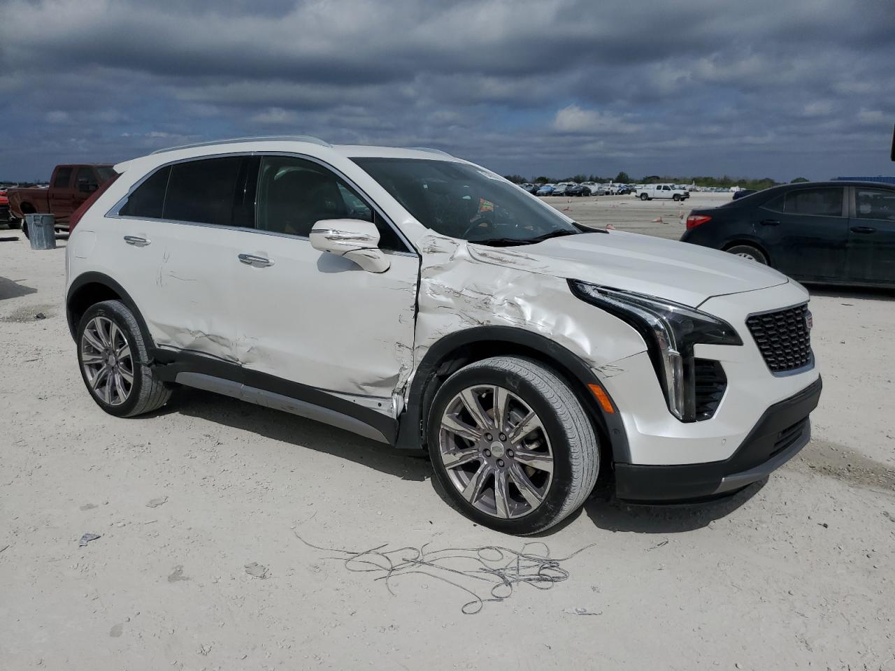 2021 Cadillac XT4 - Image 4