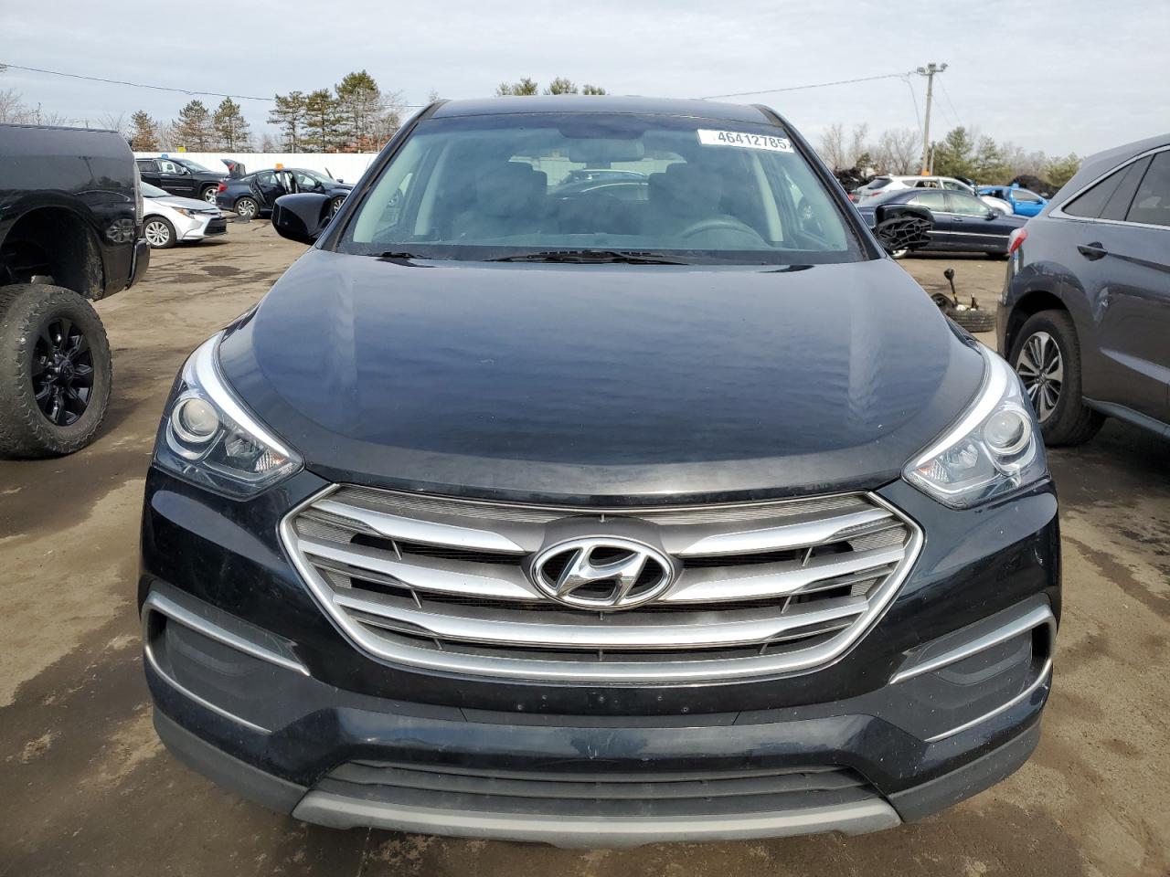 2018 Hyundai Santa Fe - Image 5
