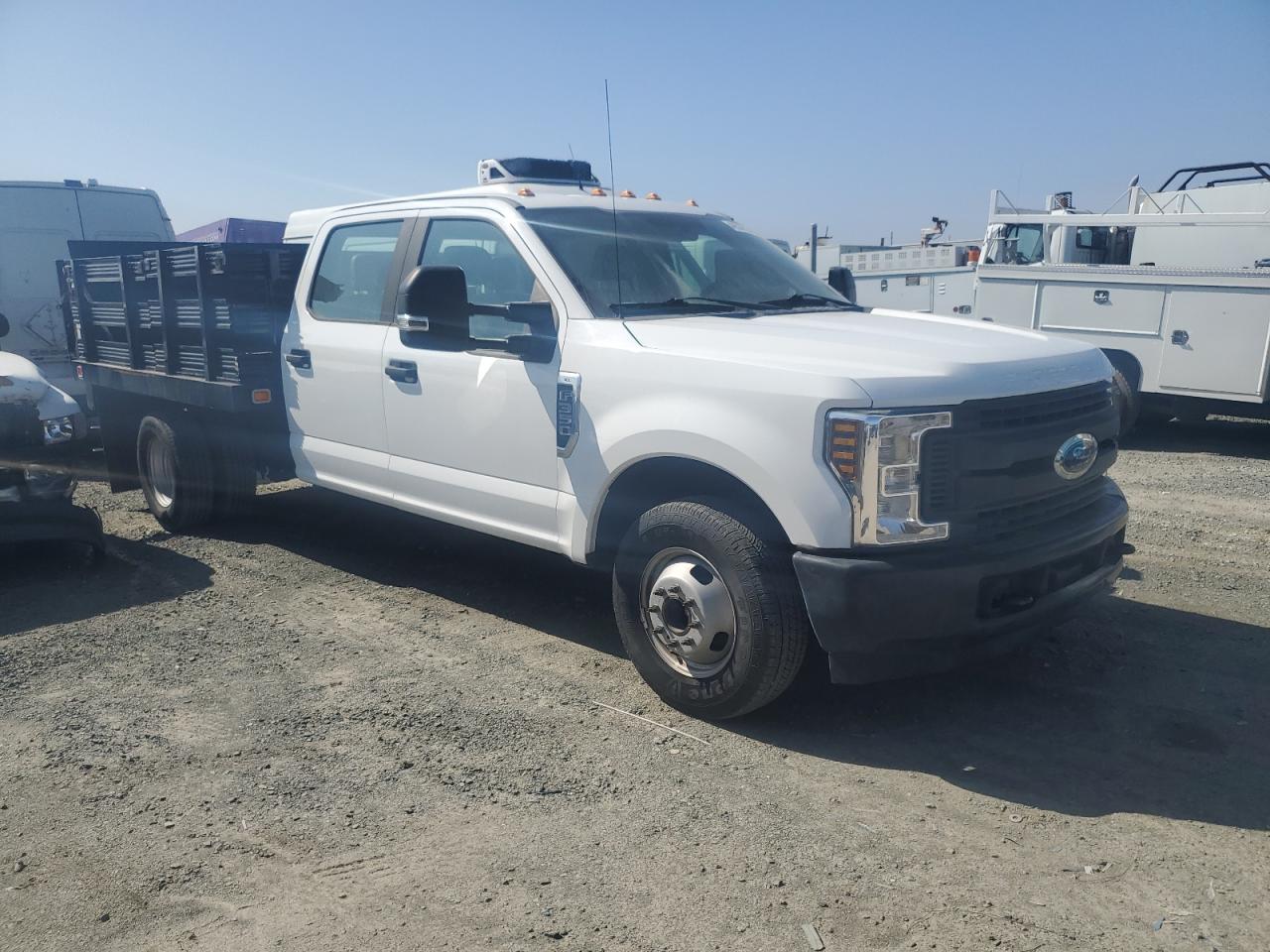 2018 Ford F350 - Image 4