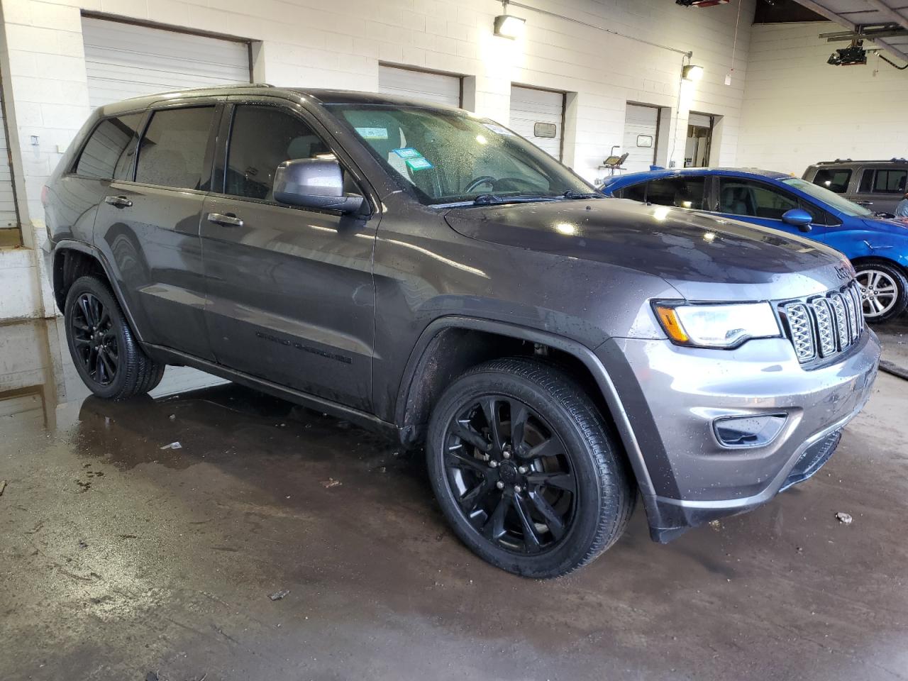 2020 Jeep Grand Cherokee - Image 4