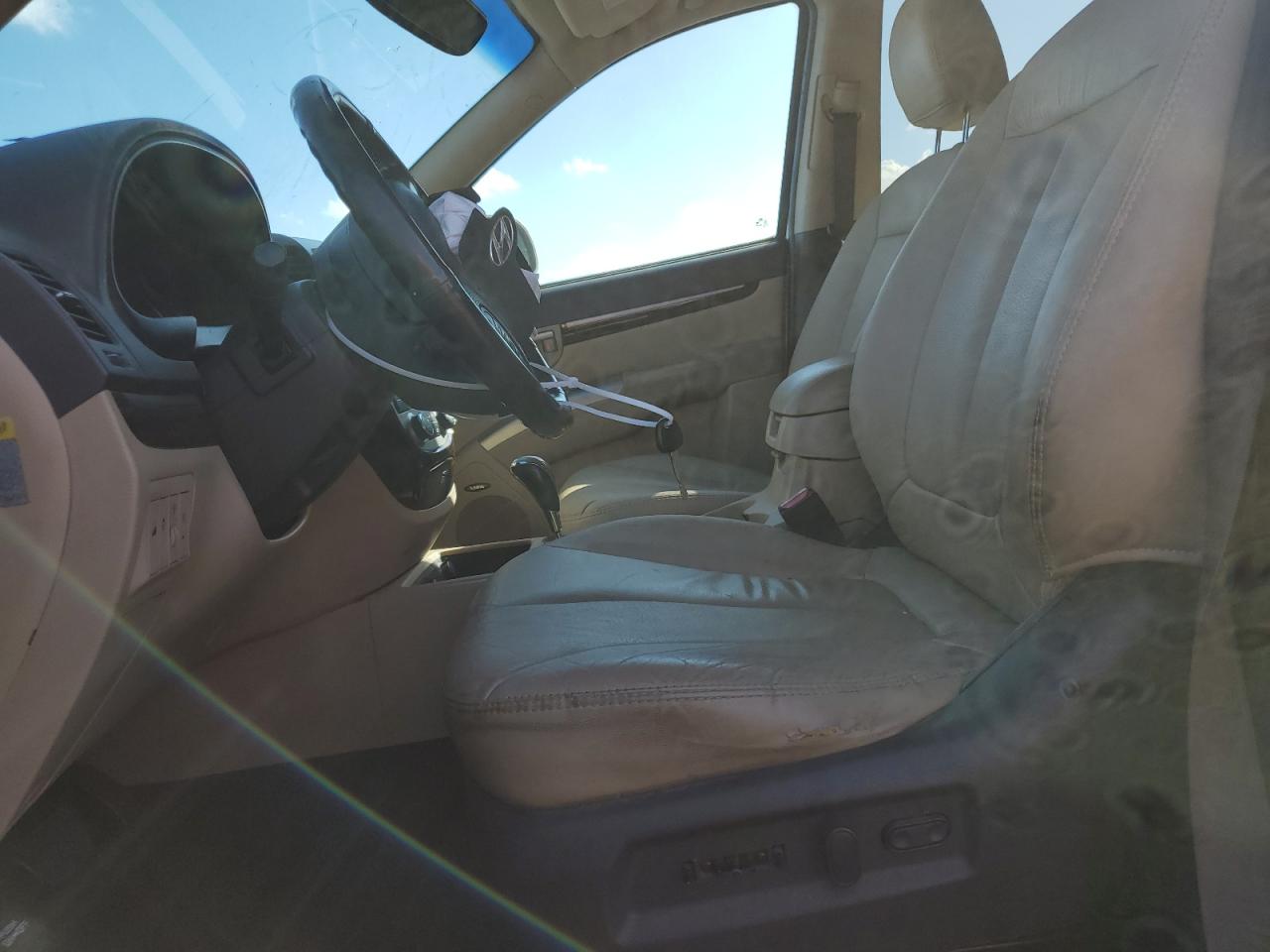 2012 Hyundai Santa Fe - Image 7
