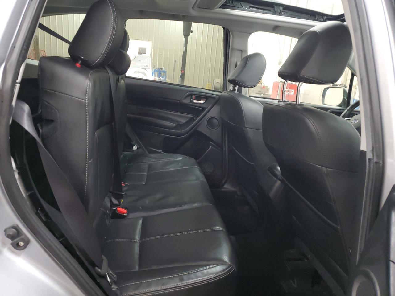2017 Subaru Forester - Image 11