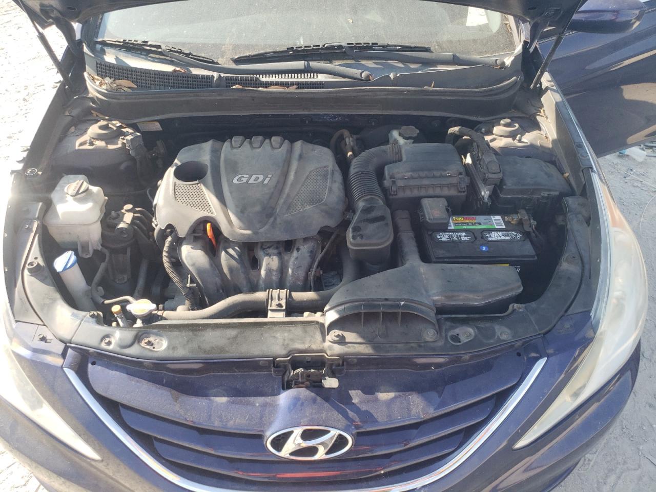 2012 Hyundai Sonata - Image 11