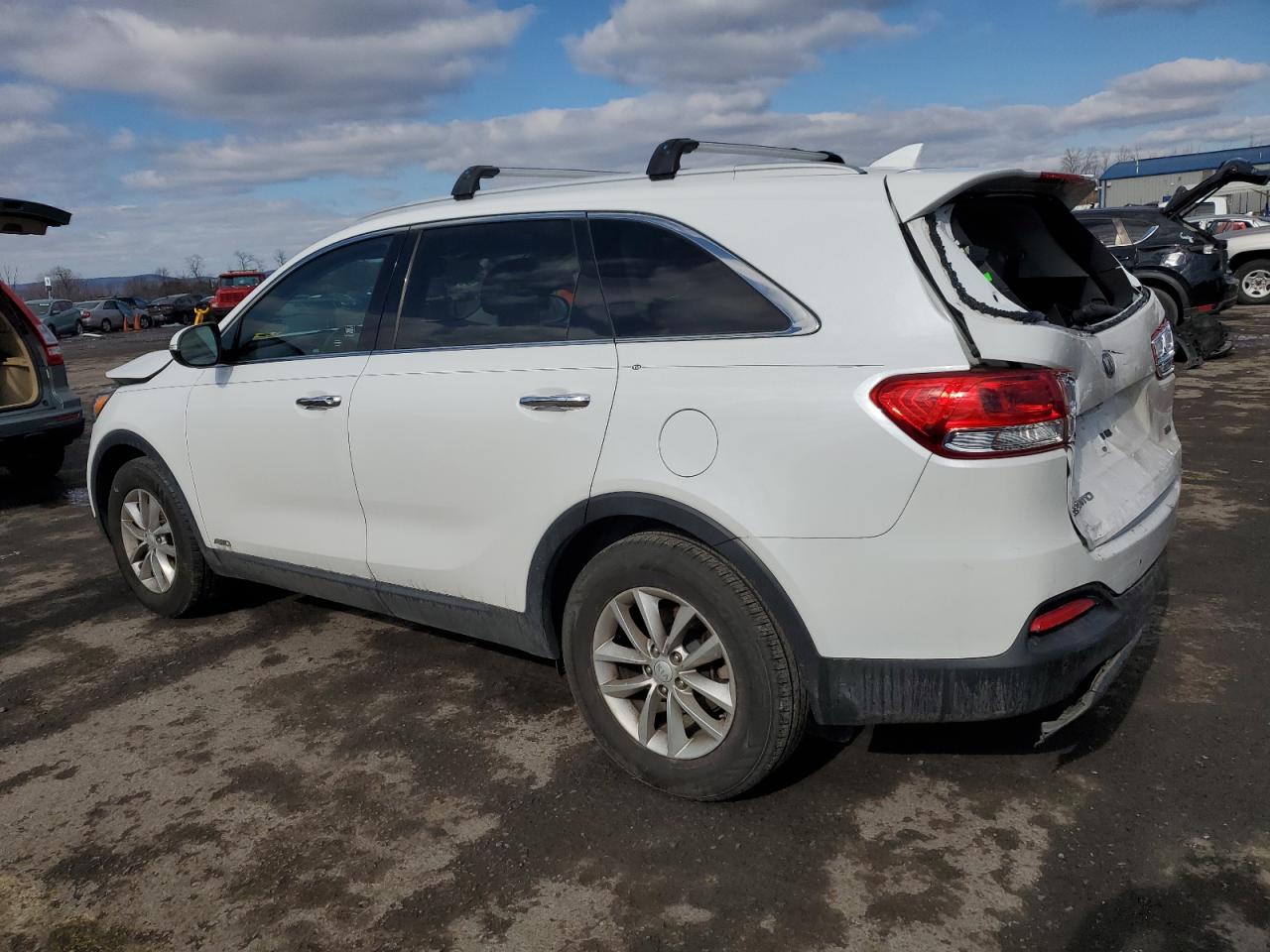 2018 Kia Sorento - Image 2