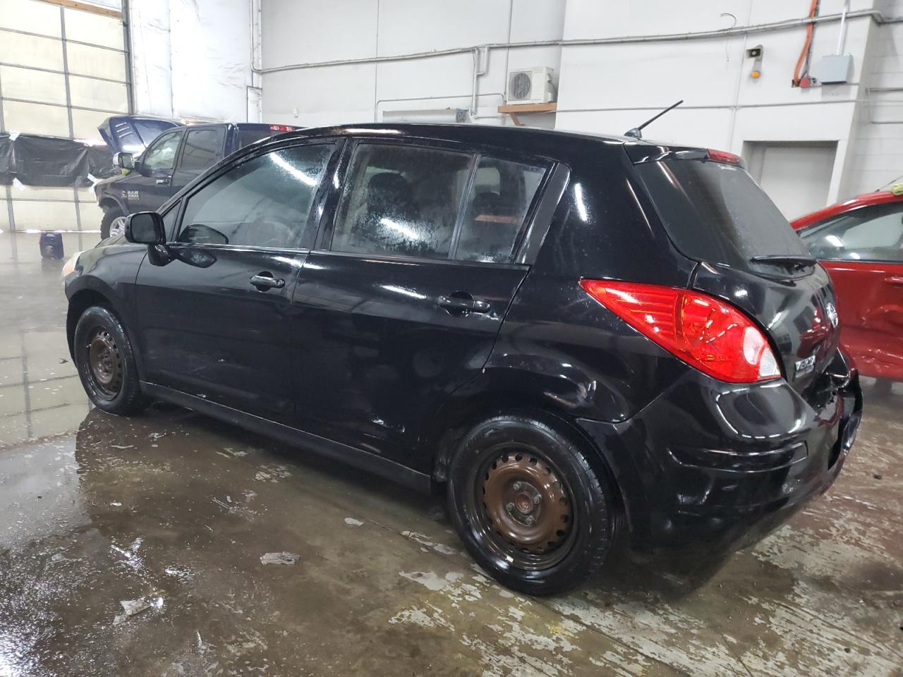2009 Nissan Versa - Image 2