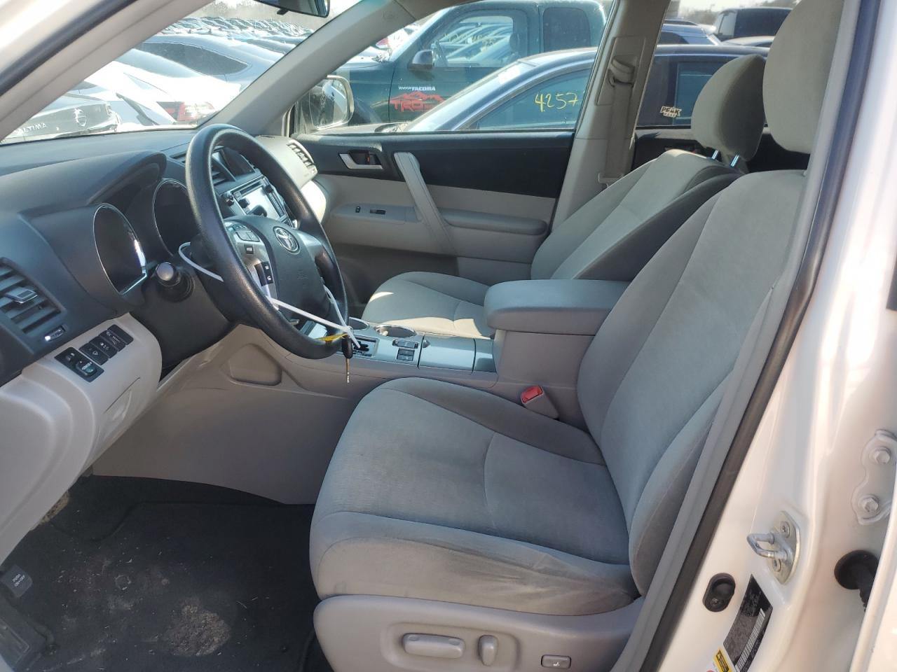2013 Toyota Highlander - Image 7