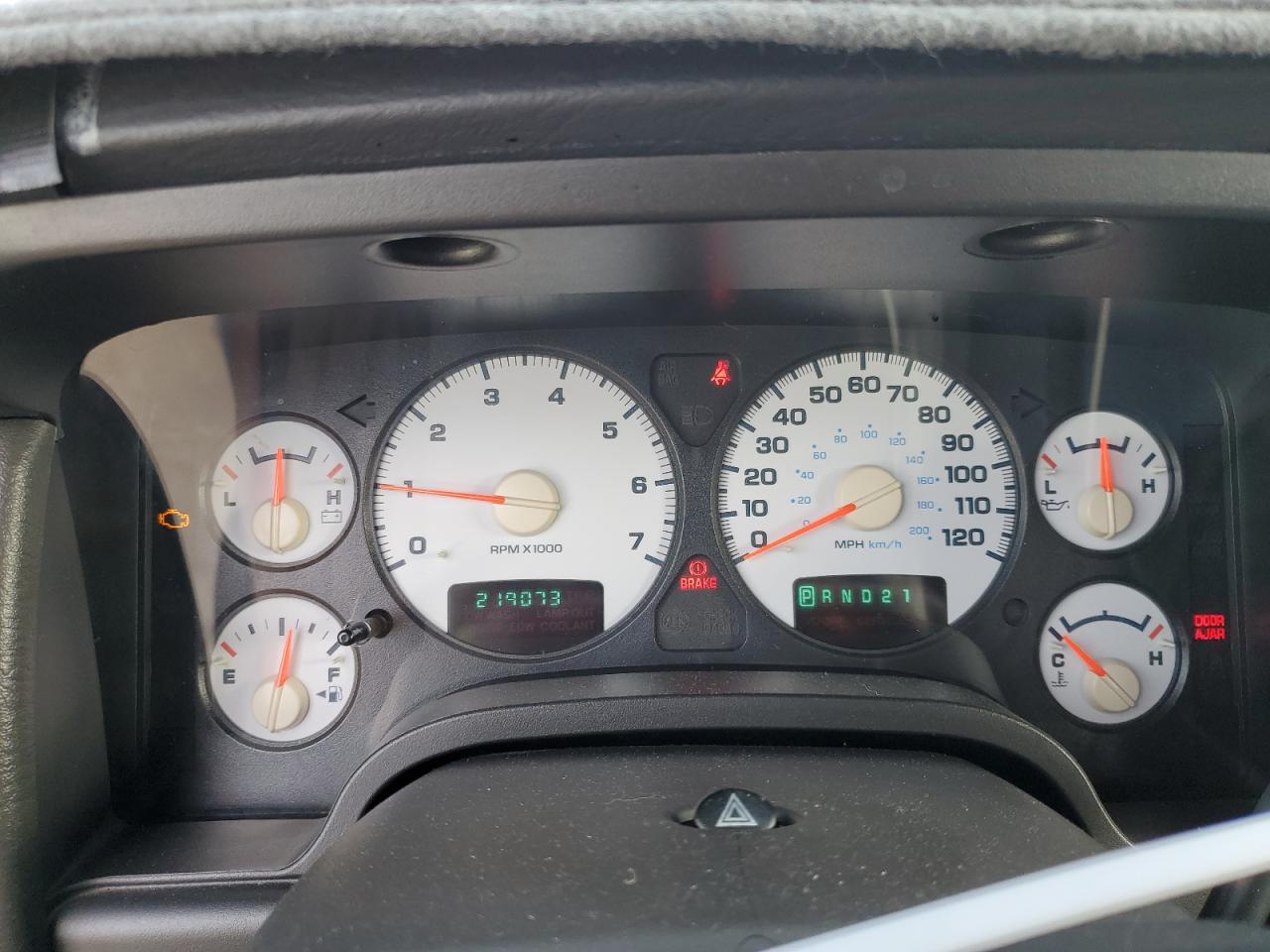 2002 Dodge RAM - Image 9