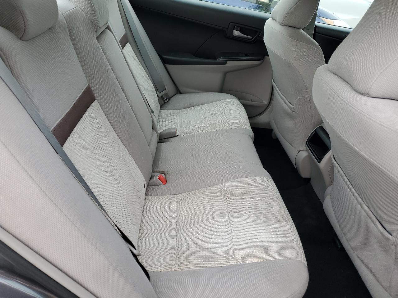2012 Toyota Camry - Image 10