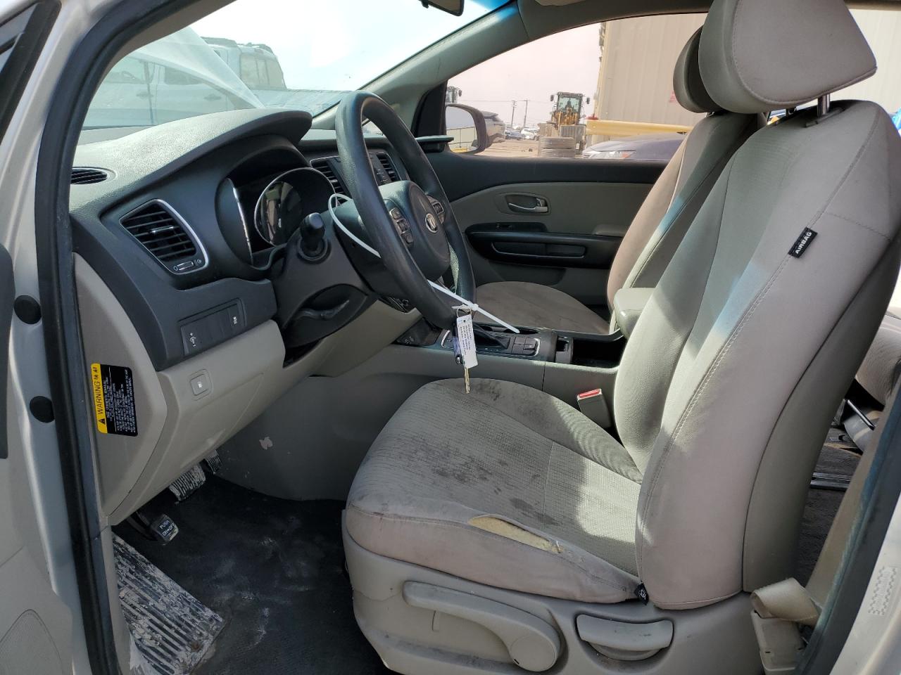 2016 Kia Sedona - Image 7