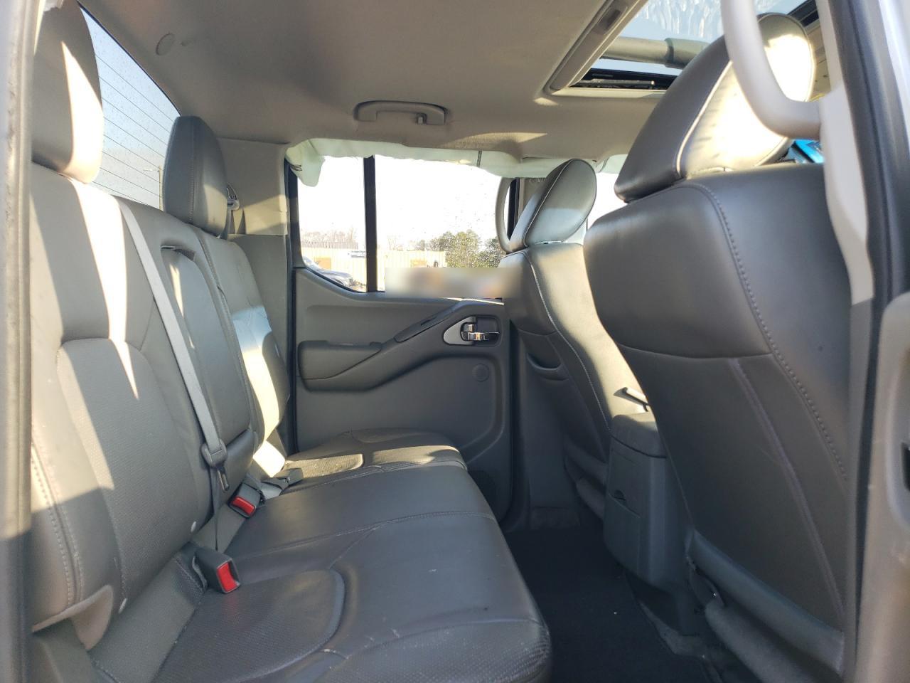 2012 Nissan Navara (Frontier) - Image 10