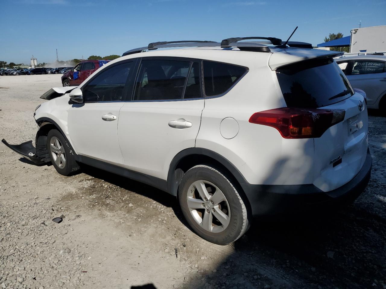 2014 Toyota RAV 4 - Image 2