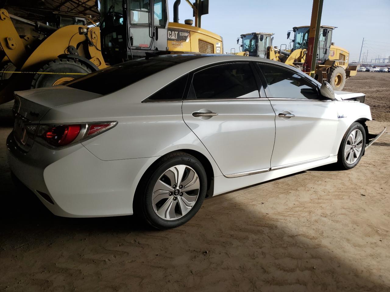 2015 Hyundai Sonata - Image 3