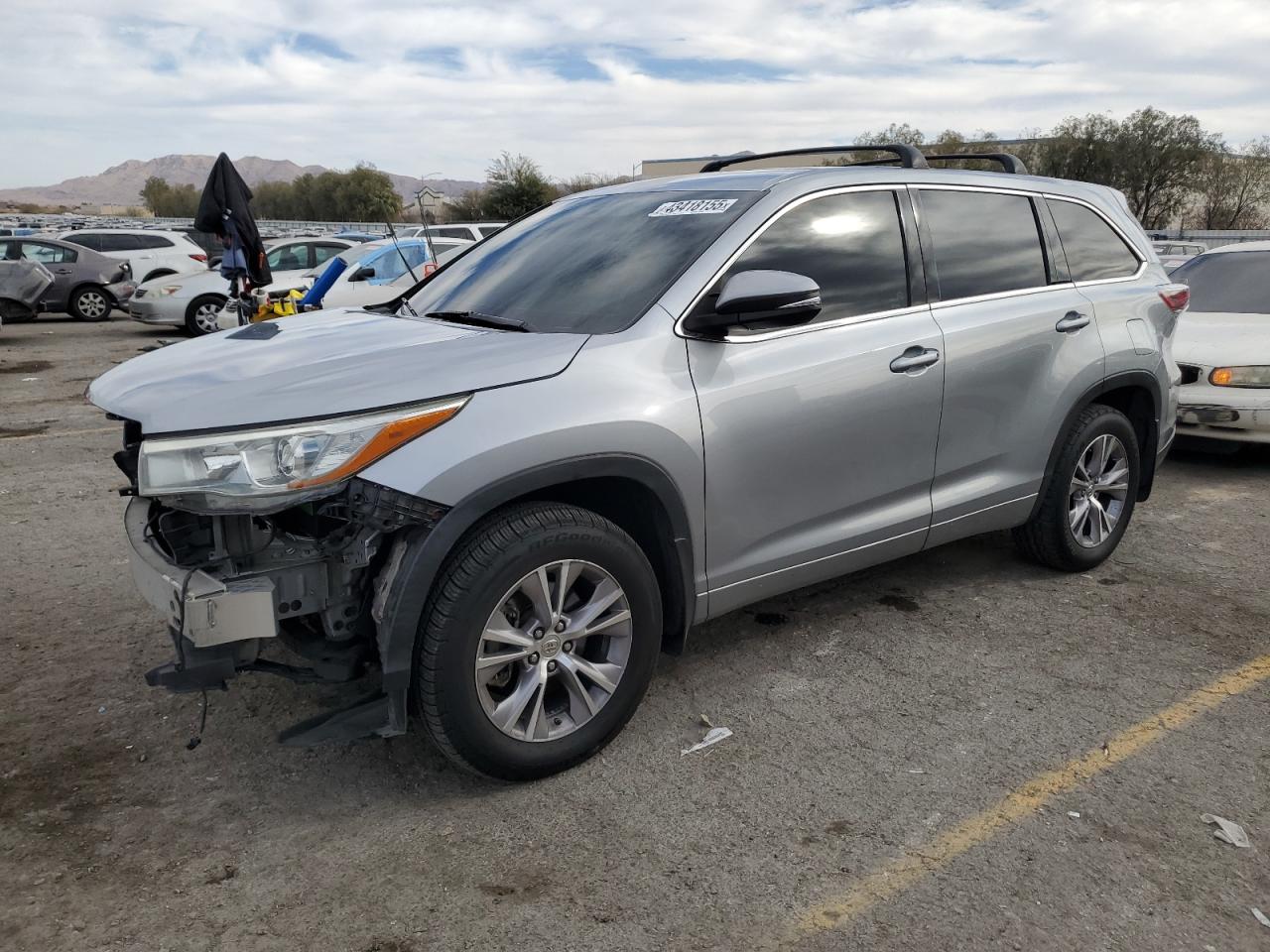 2015 Toyota Highlander - Image 1