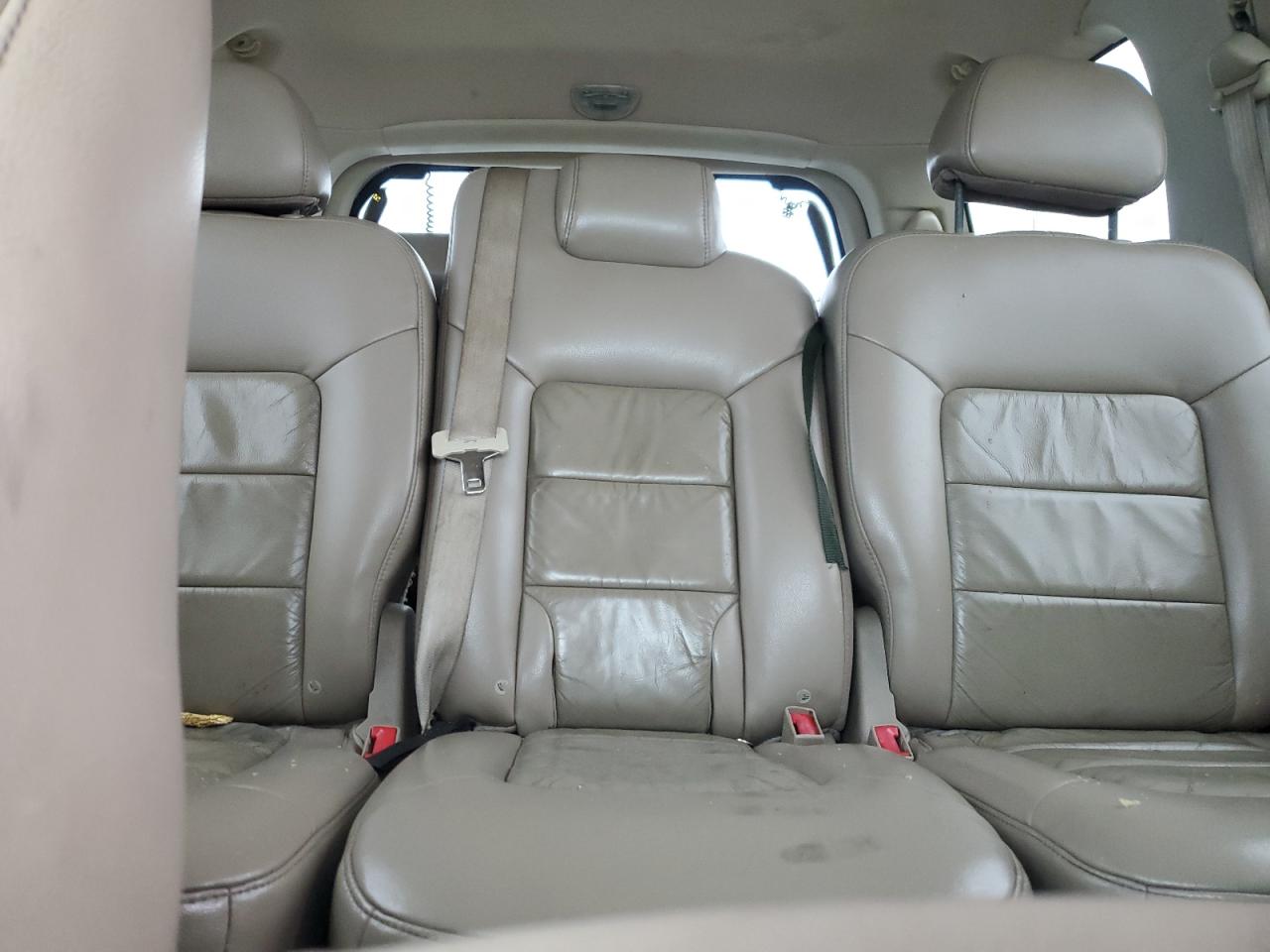 2005 Ford Expedition Xlt VIN: 1FMPU15505LB08729 Lot: 45031615
