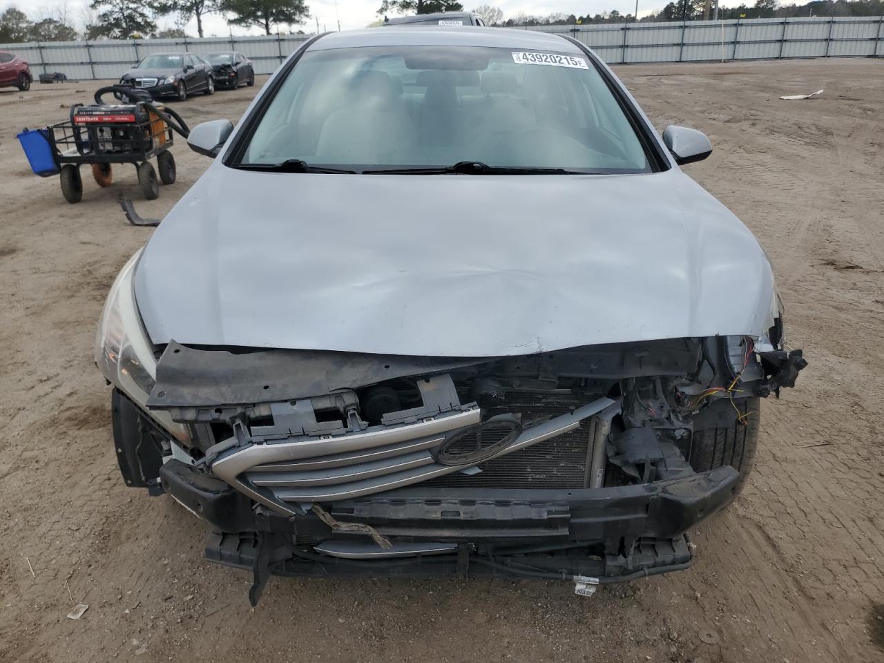 2017 Hyundai Sonata - Image 5