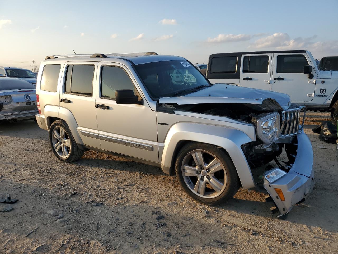 2012 Jeep Liberty (North America) - Image 4